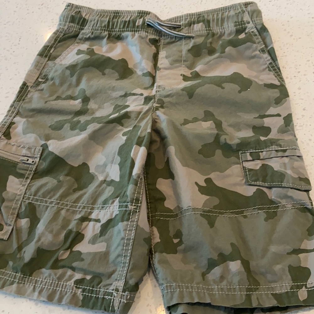 Cano cargo shorts.